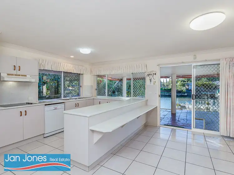 Seventh view of Homely house listing, 4 Madeleine Court, Newport QLD 4020