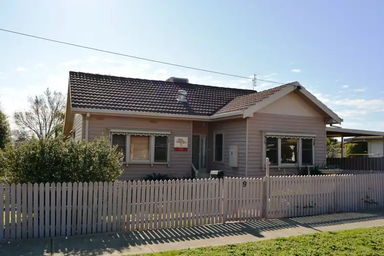 9 Mahnke Street, Stawell VIC 3380