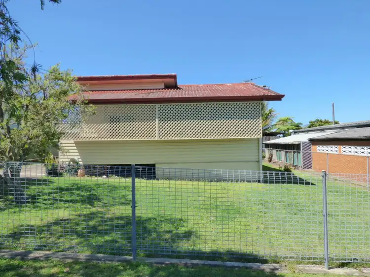 11 Weaber Street, Clontarf QLD 4019