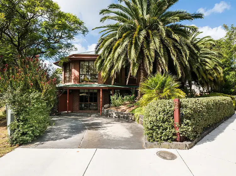 6 Cherbourg Avenue, Beaumaris VIC 3193