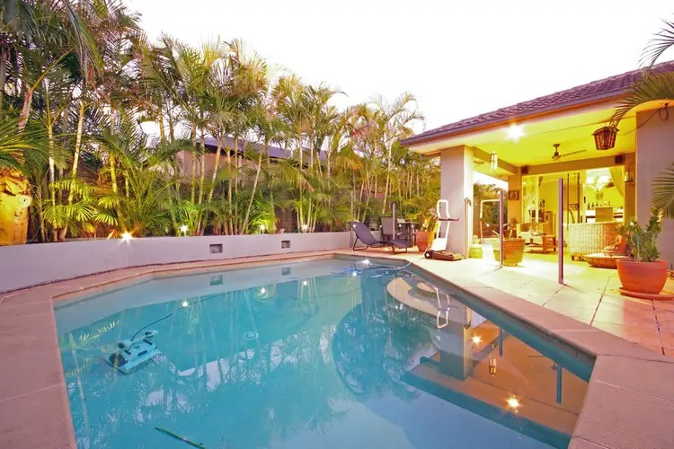 10 Costa Del Sol Avenue, Coombabah QLD 4216