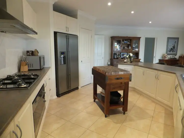 Fourth view of Homely house listing, 1 Wilpena Court, Bairnsdale VIC 3875