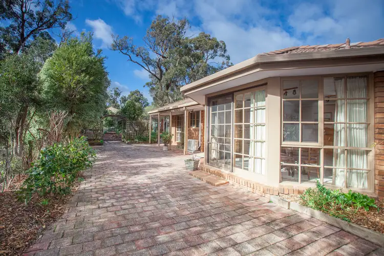 5 Centenary Avenue, Macedon VIC 3440