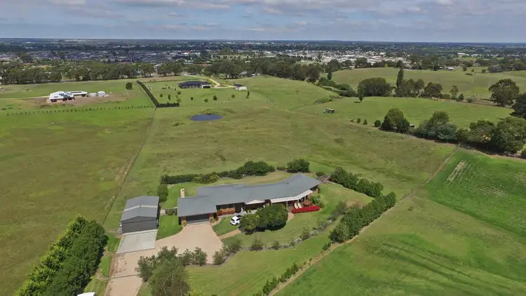 25 William Ct, Bairnsdale VIC 3875