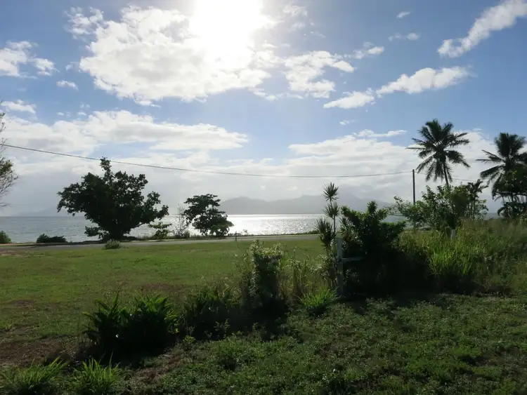 6 Eden Street, Cardwell QLD 4849