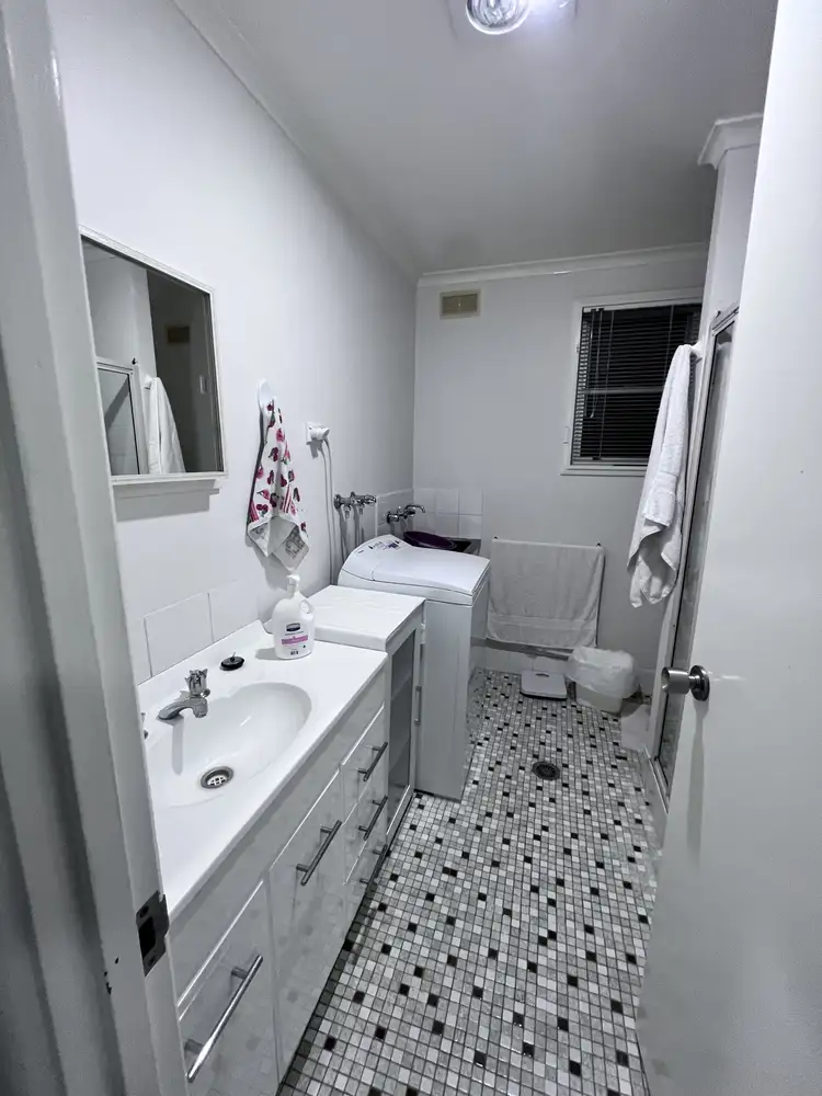 Fifth view of Homely unit listing, Unit 4/12-14 Lincoln St, Gunnedah NSW 2380