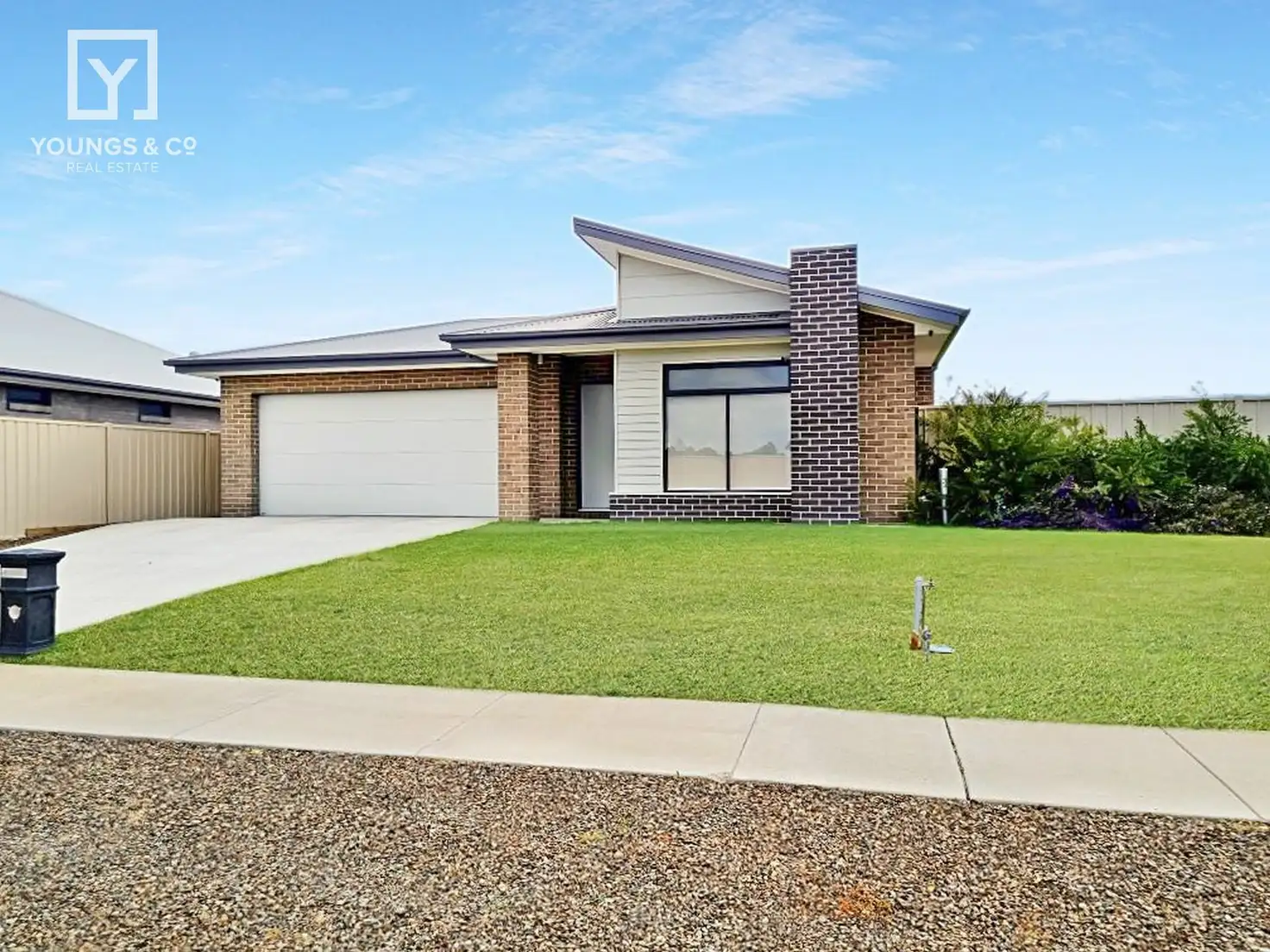 Main view of Homely house listing, 15 Tobourie St, Kialla VIC 3631
