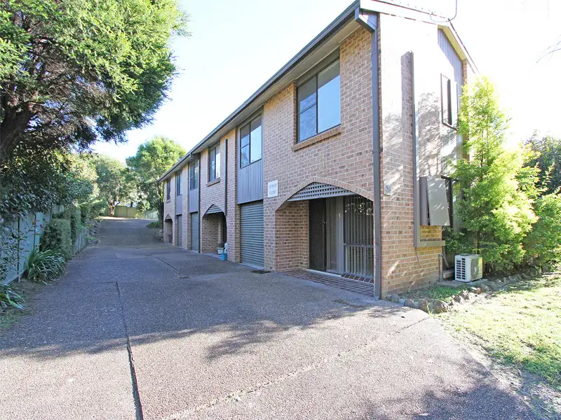 Main view of Homely unit listing, Unit 1/3 Dunlop Cl, Singleton Heights NSW 2330