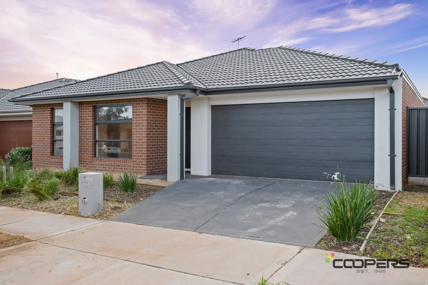 Main view of Homely house listing, 2/1 Sandygate Cct, Strathtulloh VIC 3338