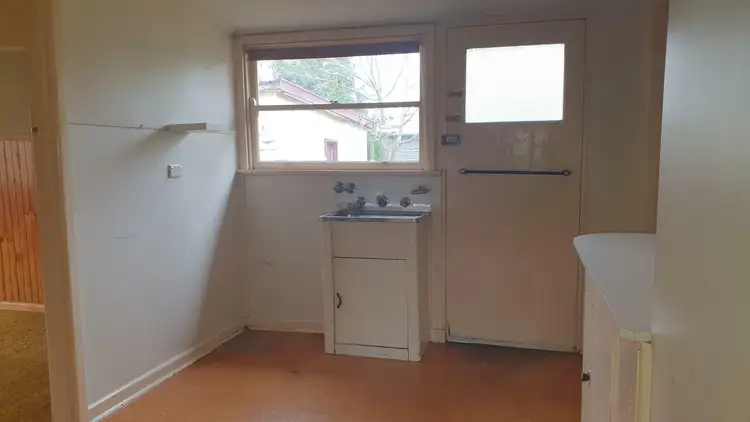 Fifth view of Homely house listing, 2 Doherty Ct, Traralgon VIC 3844