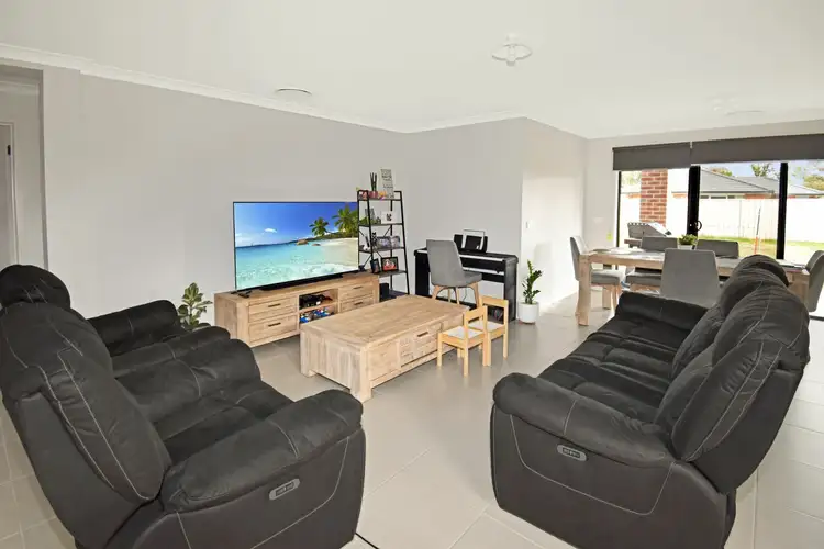 Second view of Homely house listing, Unit 2/50 Packham St, Shepparton VIC 3630