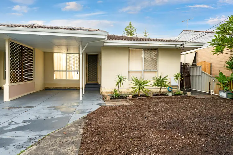 15B Paringa St, Morley WA 6062