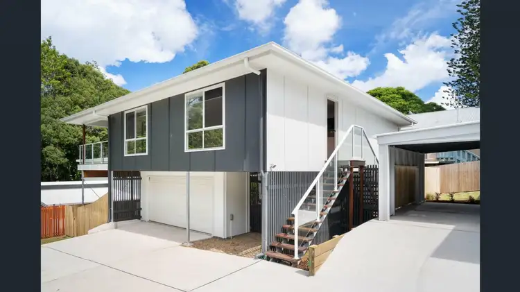 4 Dinmore St