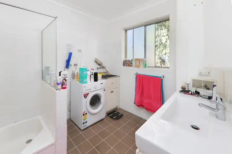 Sixth view of Homely unit listing, Unit 4/42 Pembroke Rd, Coorparoo QLD 4151