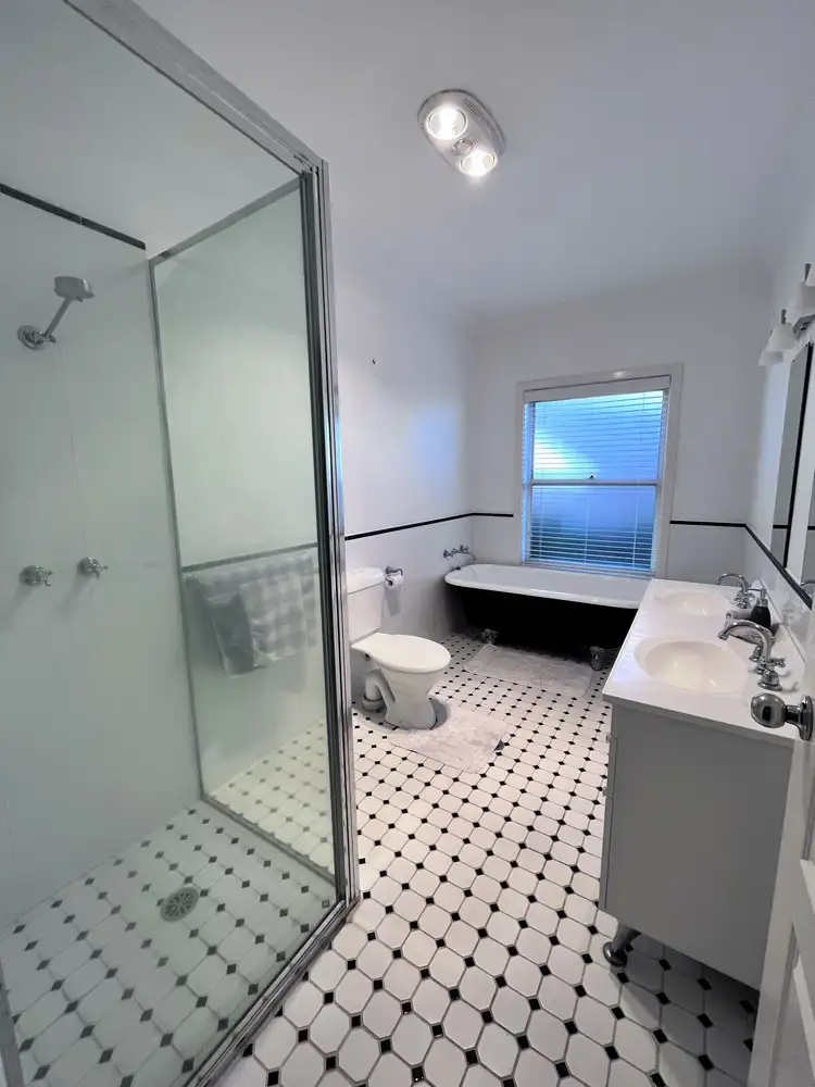 Sixth view of Homely unit listing, Unit 2/20 Hinton Dr, Gunnedah NSW 2380