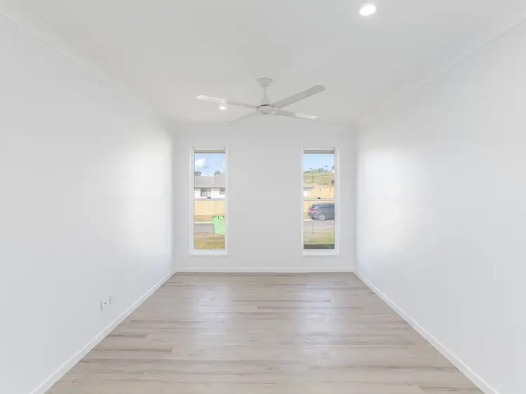 Sixth view of Homely house listing, 2 Cardinal Circuit, Jones Hill QLD 4570