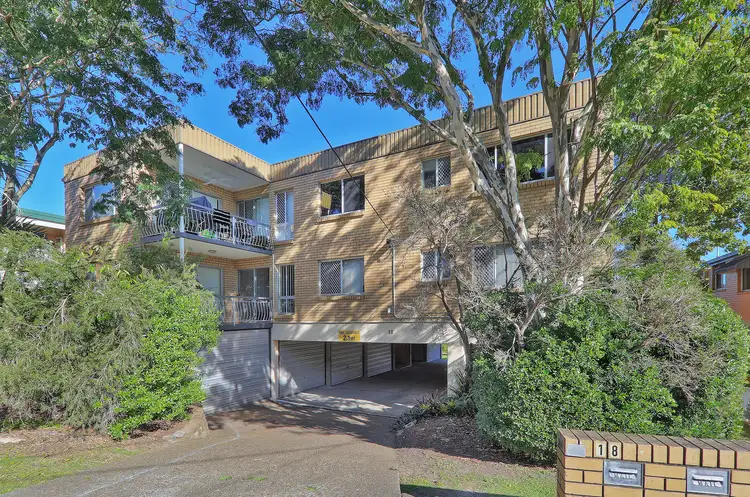 18 Raby Rd