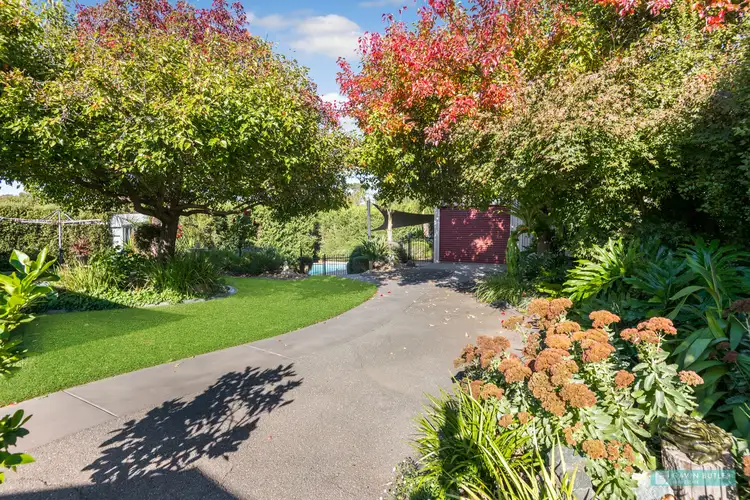 Second view of Homely house listing, 9 Alpina Pl, Kangaroo Flat VIC 3555