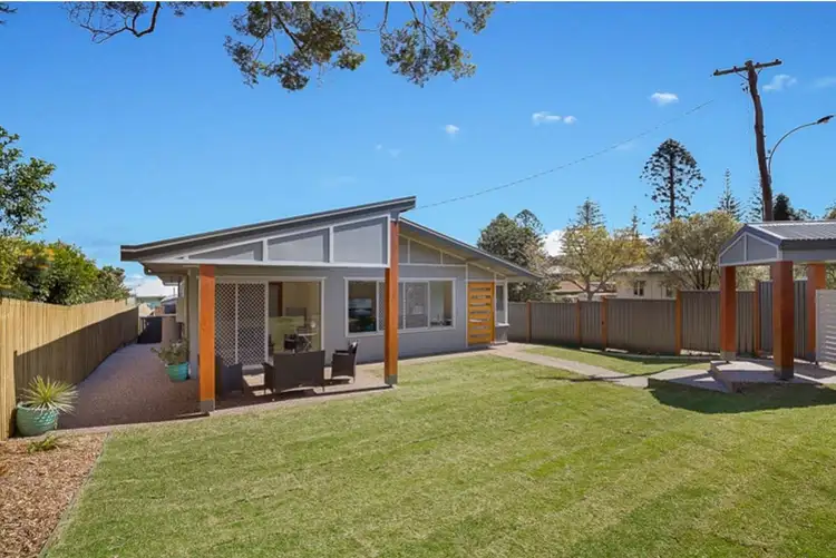 Unit 1/81 Mackenzie St, Mount Lofty QLD 4350