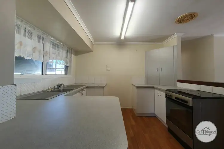 Second view of Homely house listing, 33 Vaughan St, Aldershot QLD 4650