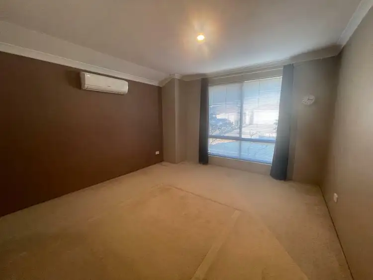 Second view of Homely house listing, 9 Berkeley Loop, Piara Waters WA 6112