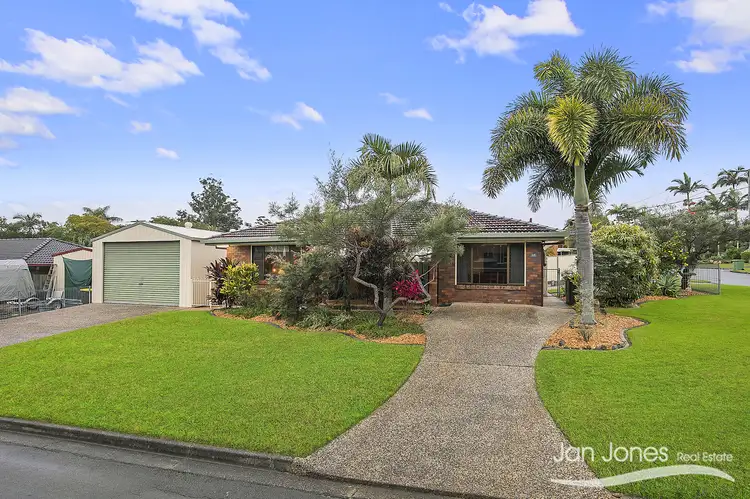 18 Hulme St, Clontarf QLD 4019