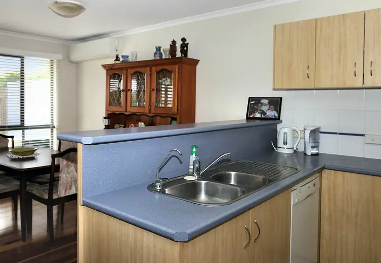Sixth view of Homely unit listing, Unit 6/4 Bargara Lakes Dr, Bargara QLD 4670