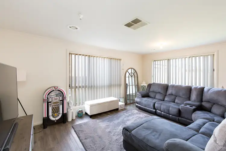 Fifth view of Homely house listing, 6 Anton Dr, Alfredton VIC 3350
