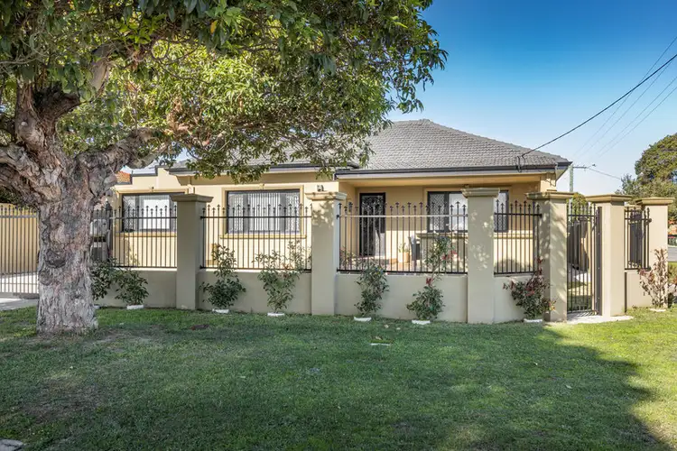 2 Haig St, Tuart Hill WA 6060