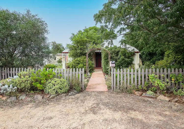 88 Kadina Rd, Cross Roads SA 5558