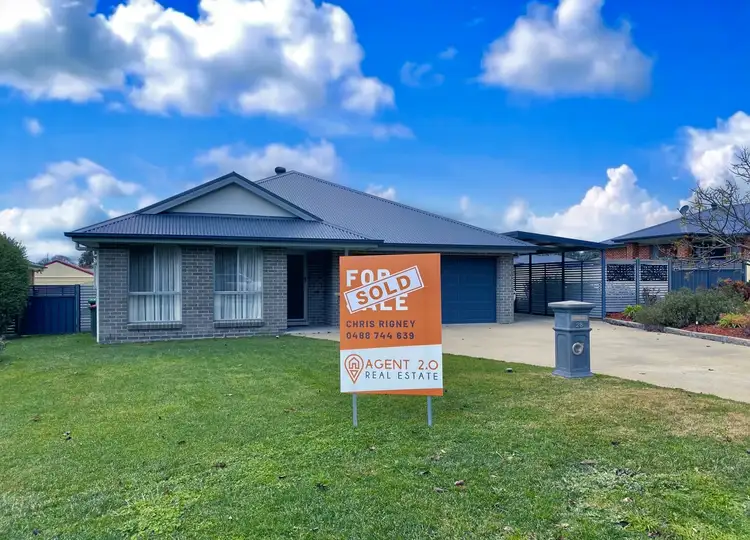 28 Tait St, Crookwell NSW 2583
