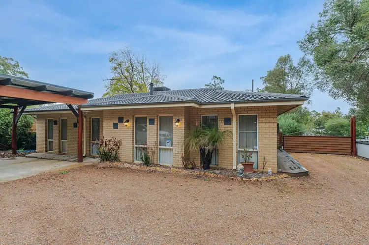 7 Grenville Rd, Stoneville WA 6081