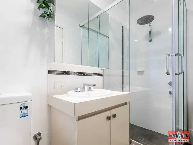 Sixth view of Homely house listing, 4 Sumreal Cl, Swan View WA 6056