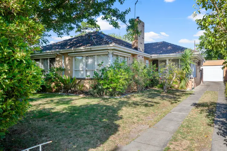 7 Jacaranda Ave, Cheltenham VIC 3192
