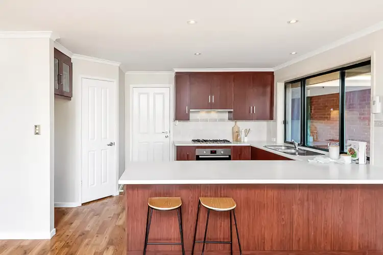 Fifth view of Homely house listing, 2 Sheridan Ct, Mount Barker SA 5251