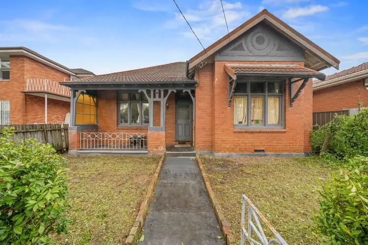 36 Eighth Ave, Campsie NSW 2194