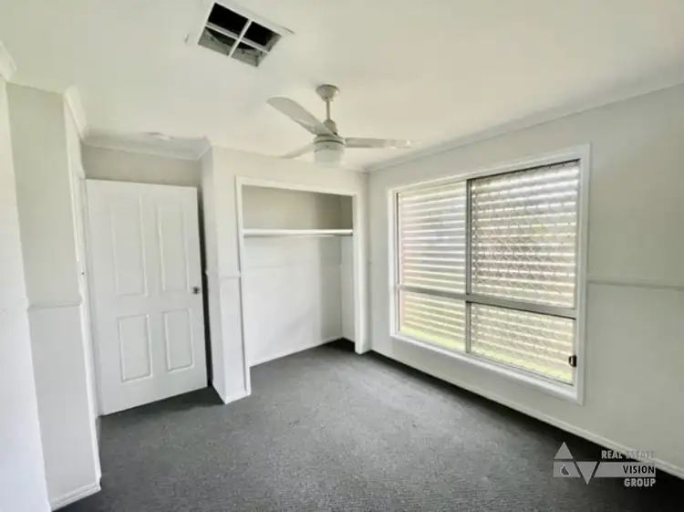 Fifth view of Homely house listing, 5 Louisa Ct, Emerald QLD 4720