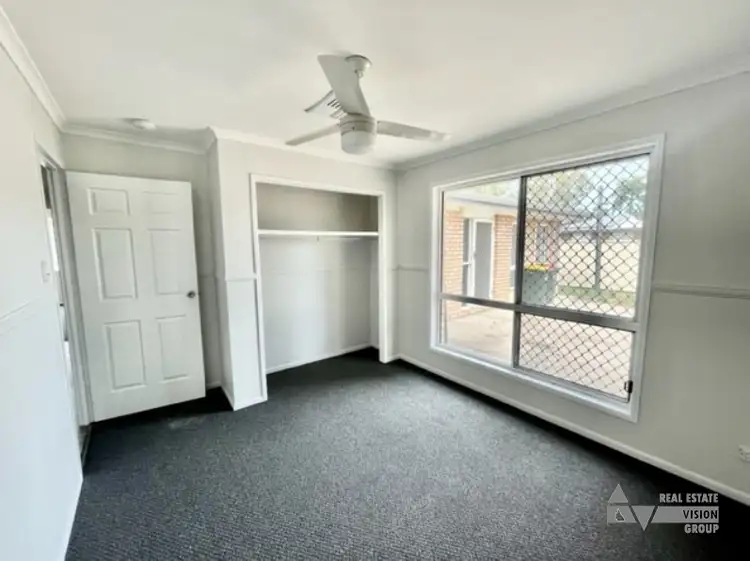 Sixth view of Homely house listing, 5 Louisa Ct, Emerald QLD 4720