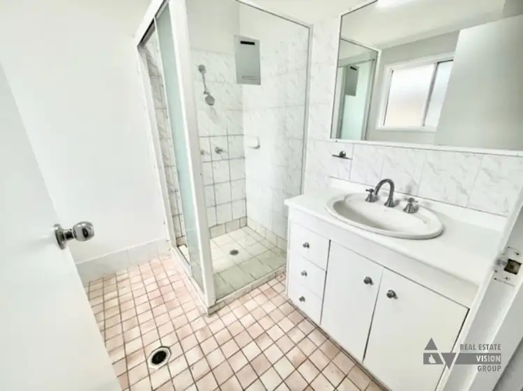 Seventh view of Homely house listing, 5 Louisa Ct, Emerald QLD 4720