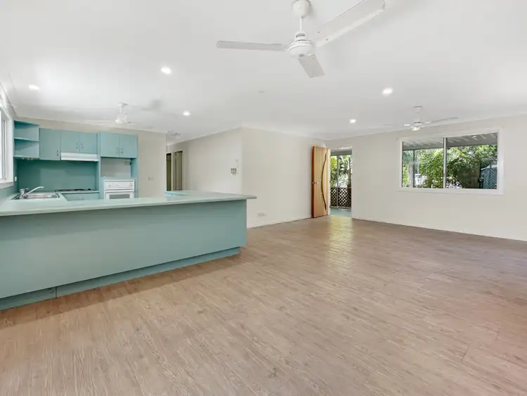 Fifth view of Homely house listing, 4 Bay Vista Ct, Horseshoe Bay QLD 4819