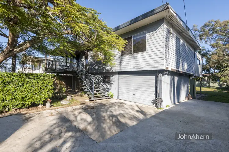 25 Winifred St, Kingston QLD 4114