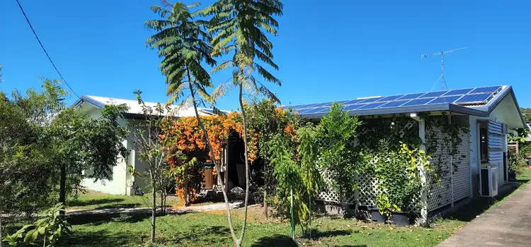17 Winter Street, Cardwell QLD 4849