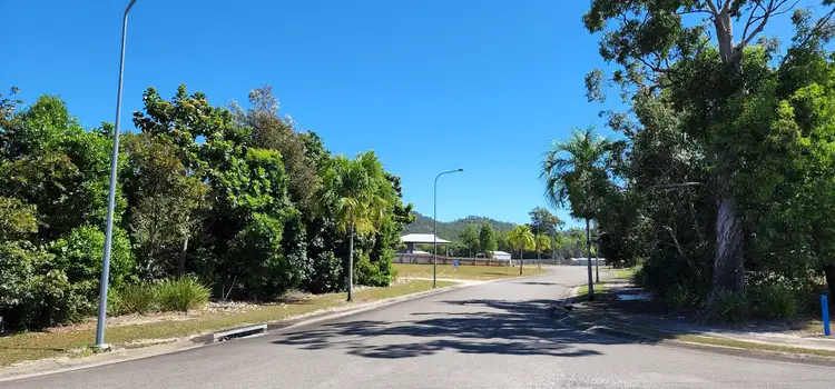 5 Phillips St, Cardwell QLD 4849