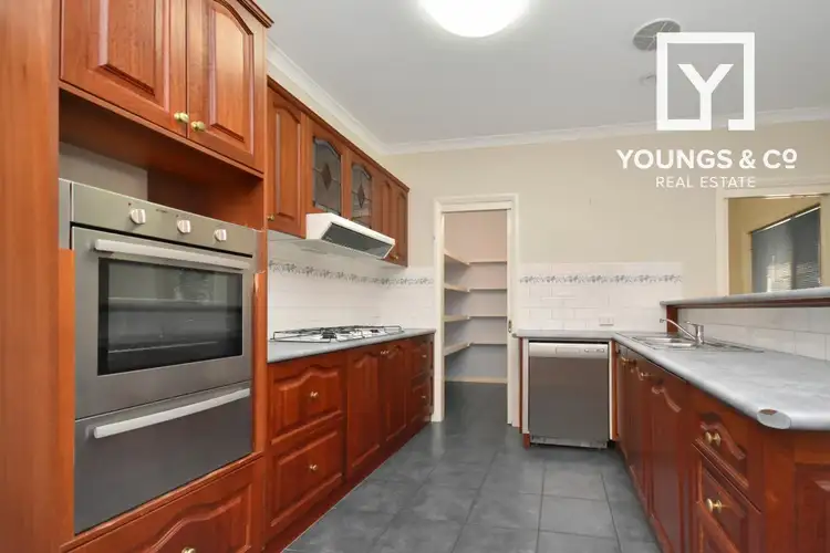 Sixth view of Homely house listing, 10 Glenn Erin Ct, Mooroopna VIC 3629