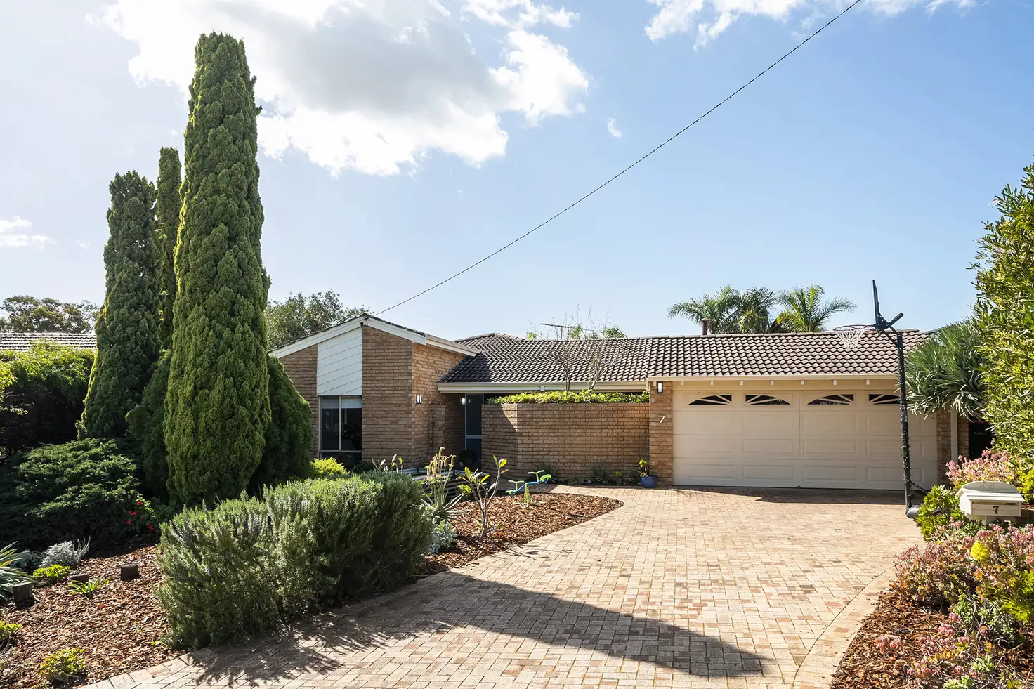 Main view of Homely house listing, 7 Macbean Pl, Duncraig WA 6023
