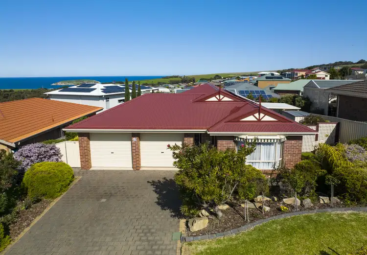 35 Southern Right Cres, Encounter Bay SA 5211