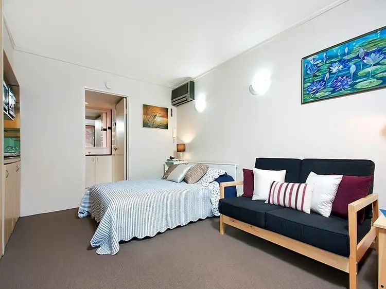 Main view of Homely studio listing, 208/8 Ward Avenue, Elizabeth Bay NSW 2011