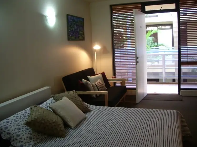 Third view of Homely studio listing, 208/8 Ward Avenue, Elizabeth Bay NSW 2011