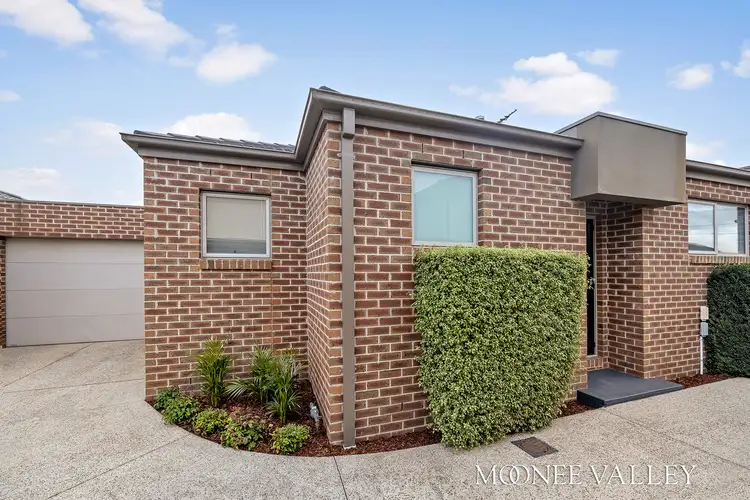 Main view of Homely unit listing, 2/19 Riverside Avenue, Avondale Heights VIC 3034