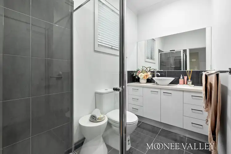 Sixth view of Homely unit listing, 2/19 Riverside Avenue, Avondale Heights VIC 3034